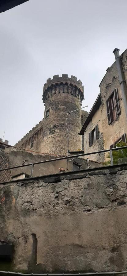 Апартаменты La Casa Sotto Il Castello Браччано Экстерьер фото